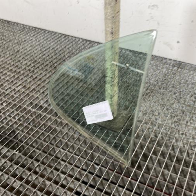 Custode arriere droit (porte) RENAULT MEGANE 1 Photo n°3