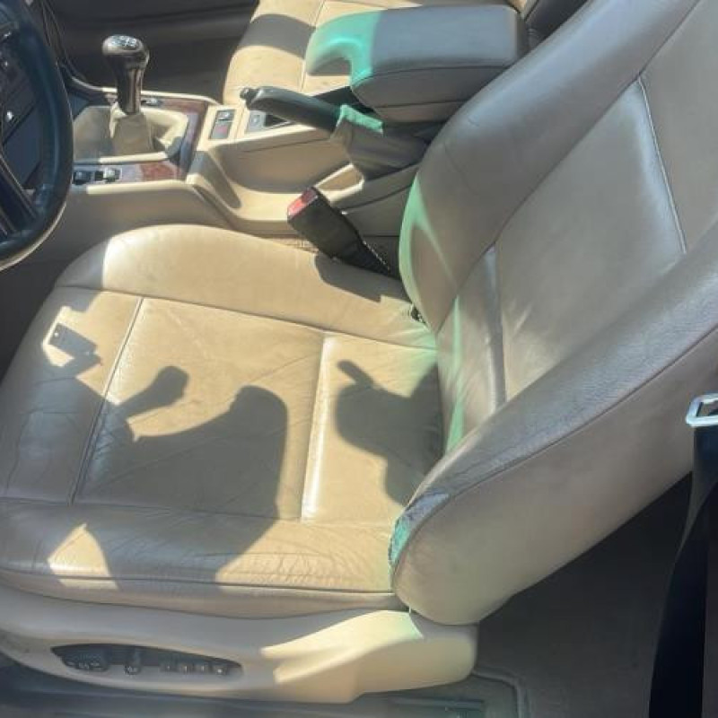 Custode arriere gauche BMW SERIE 3 E46 Photo n°17