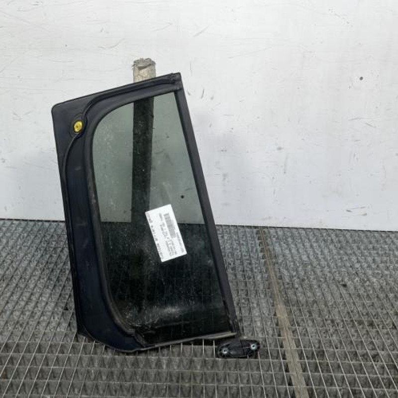 Custode arriere gauche (porte) VOLKSWAGEN TOURAN 3 Photo n°4