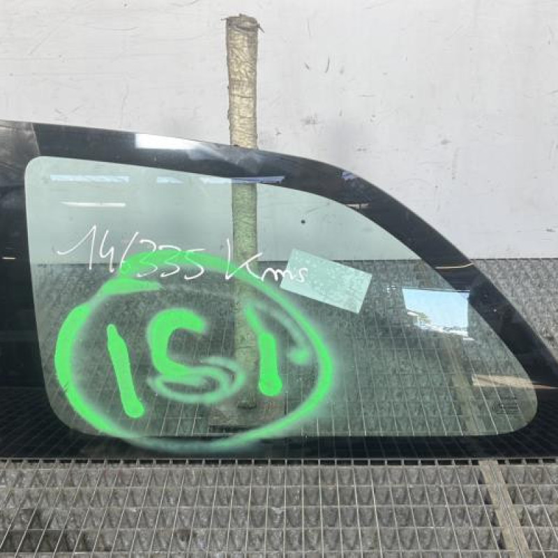 Custode arriere gauche TOYOTA YARIS 2 Photo n°1