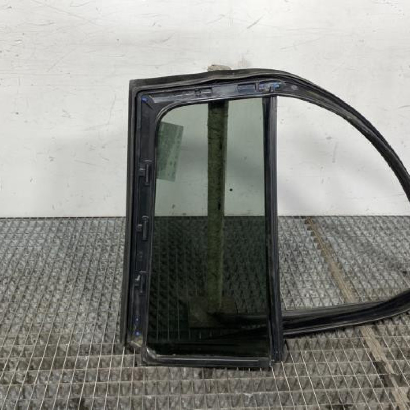 Custode arriere gauche (porte) VOLKSWAGEN TOURAN 2 Photo n°4