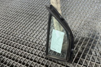 Custode avant droit (porte) TOYOTA YARIS 2