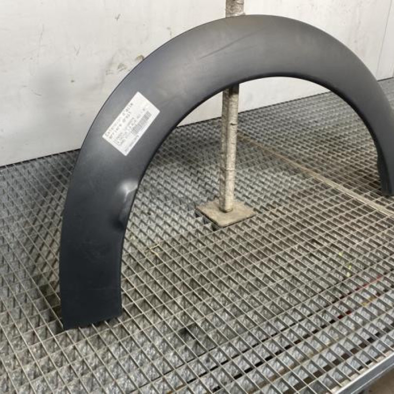 Extension d'aile arriere droit CITROEN C4 CACTUS Photo n°2