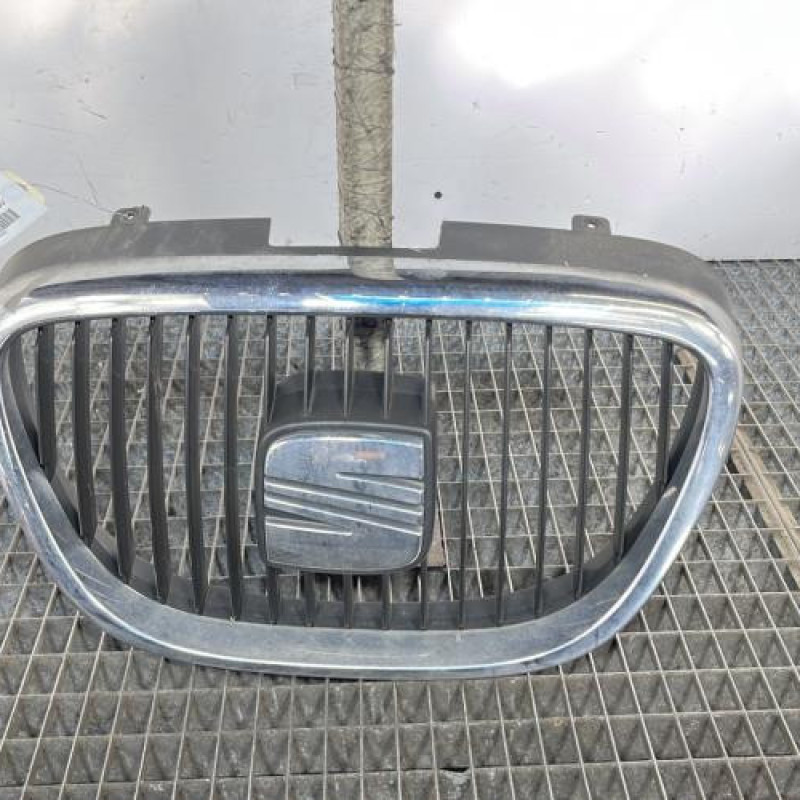 Calandre SEAT LEON 2 Photo n°1