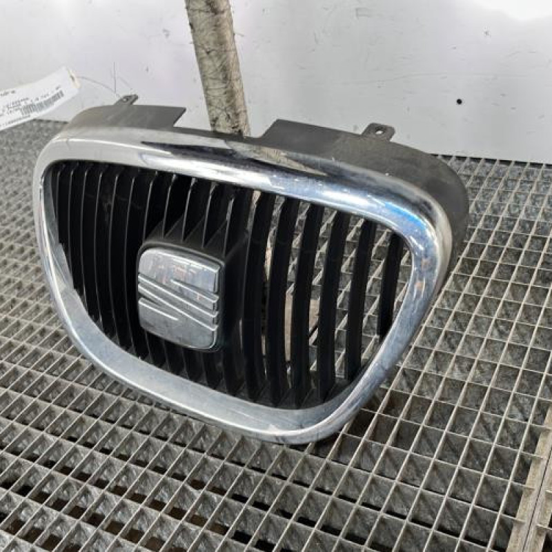 Calandre SEAT LEON 2 Photo n°2