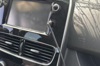 Serrure arriere droit RENAULT CLIO 4