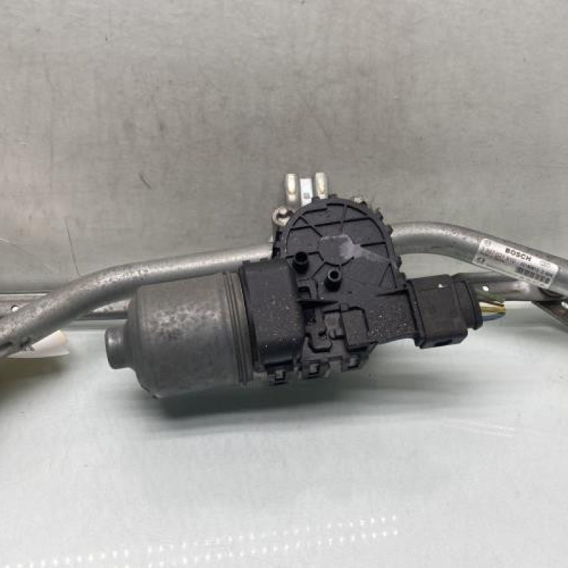 Moteur essuie glace avant PEUGEOT 208 1 Photo n°1