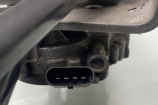 Moteur essuie glace avant MERCEDES CLASSE A 176