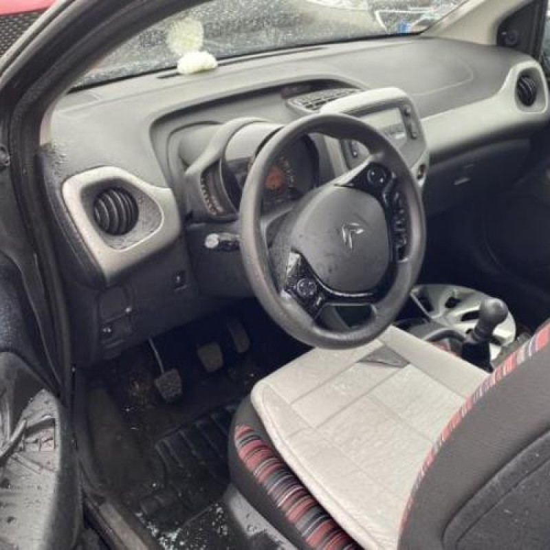 Pare boue arriere droit CITROEN C1 2 Photo n°17