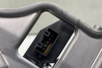 Moteur essuie glace arriere TOYOTA YARIS 3