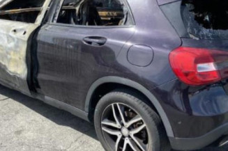 Pare boue arriere gauche MERCEDES CLASSE GLA 156