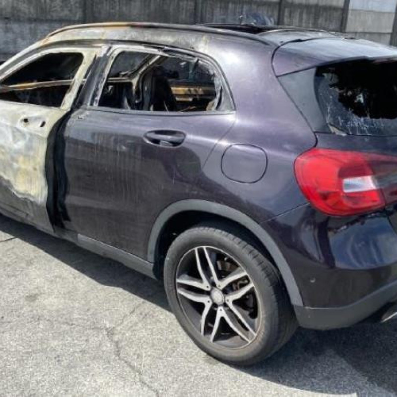 Pare boue arriere gauche MERCEDES CLASSE GLA 156 Photo n°6