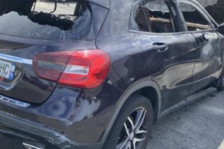 Pare boue arriere gauche MERCEDES CLASSE GLA 156