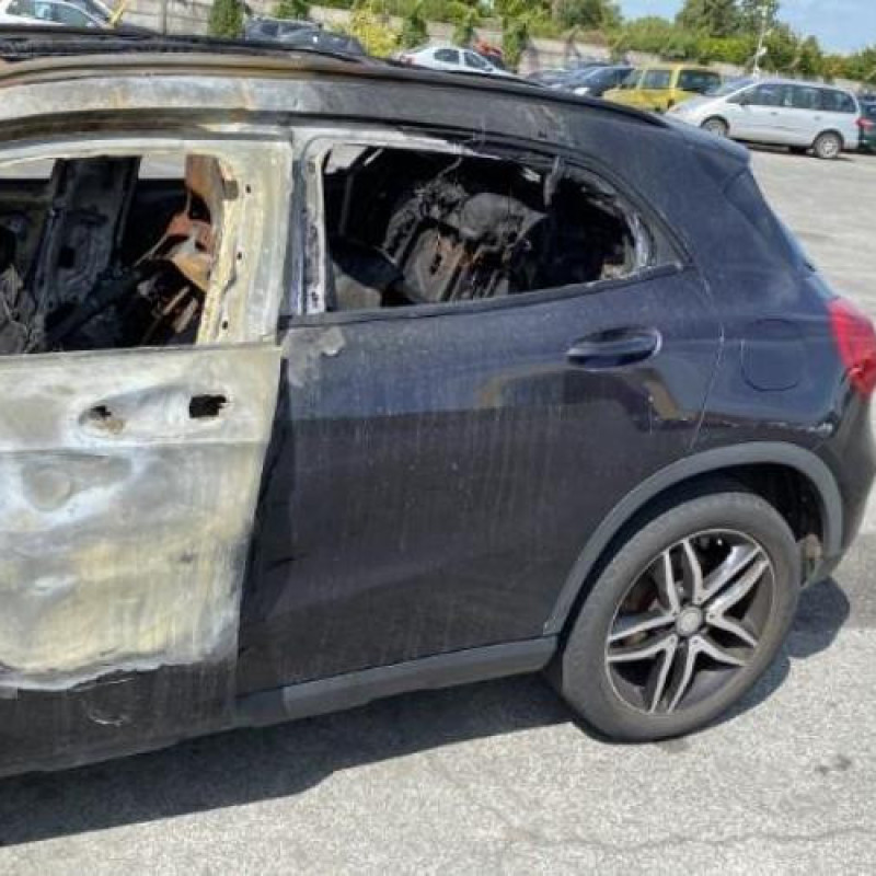 Pare boue arriere gauche MERCEDES CLASSE GLA 156 Photo n°14