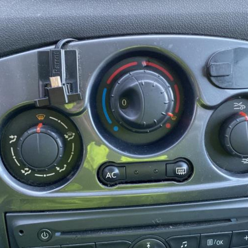 Moteur RENAULT CLIO 3 Photo n°15