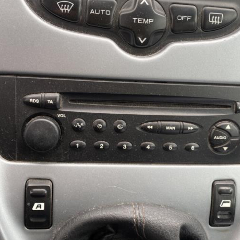 Moteur CITROEN XSARA PICASSO Photo n°8