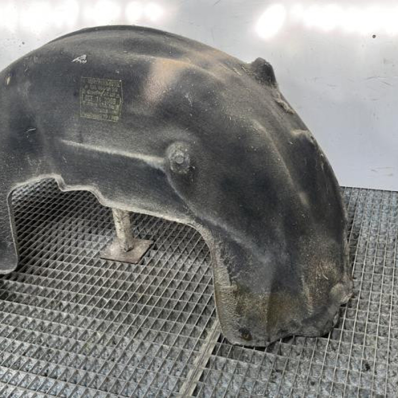 Pare boue arriere gauche MERCEDES CLASSE M 164 Photo n°4