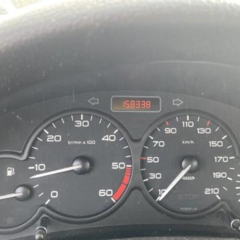 Moteur PEUGEOT 206 Photo n°5
