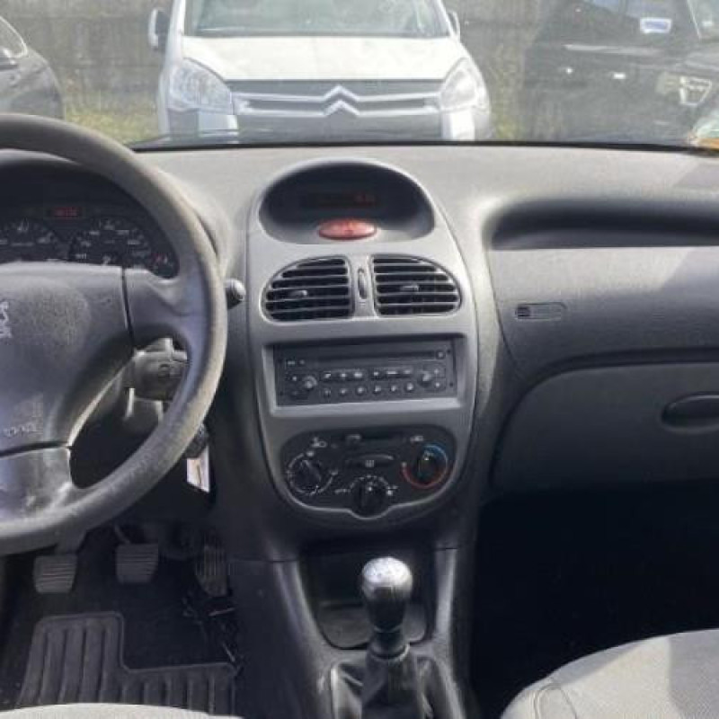 Moteur PEUGEOT 206 Photo n°20