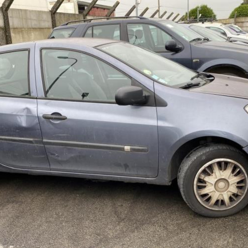Moteur RENAULT CLIO 3 Photo n°10