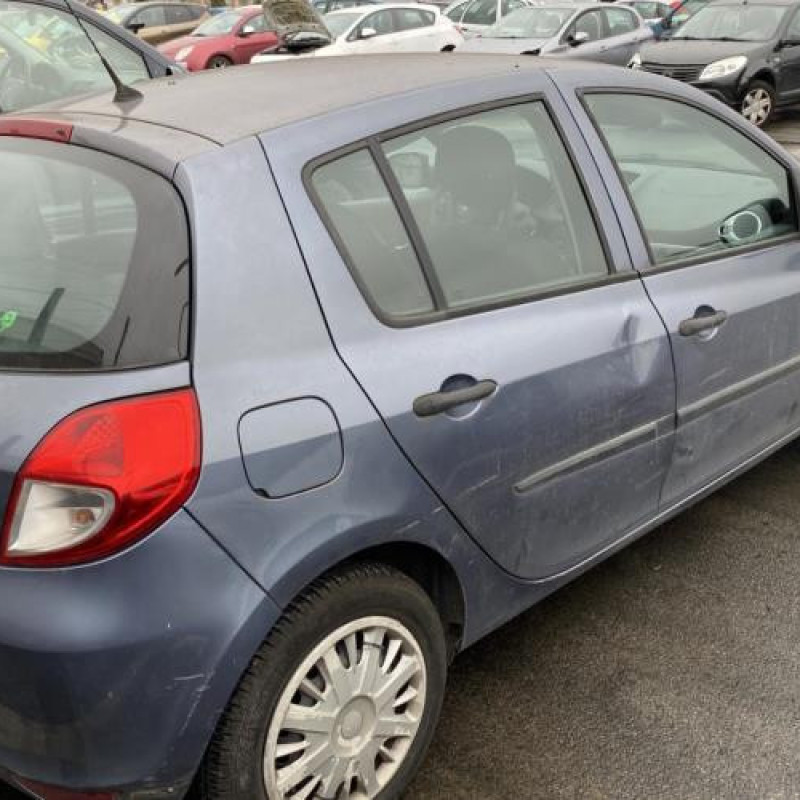 Moteur RENAULT CLIO 3 Photo n°13