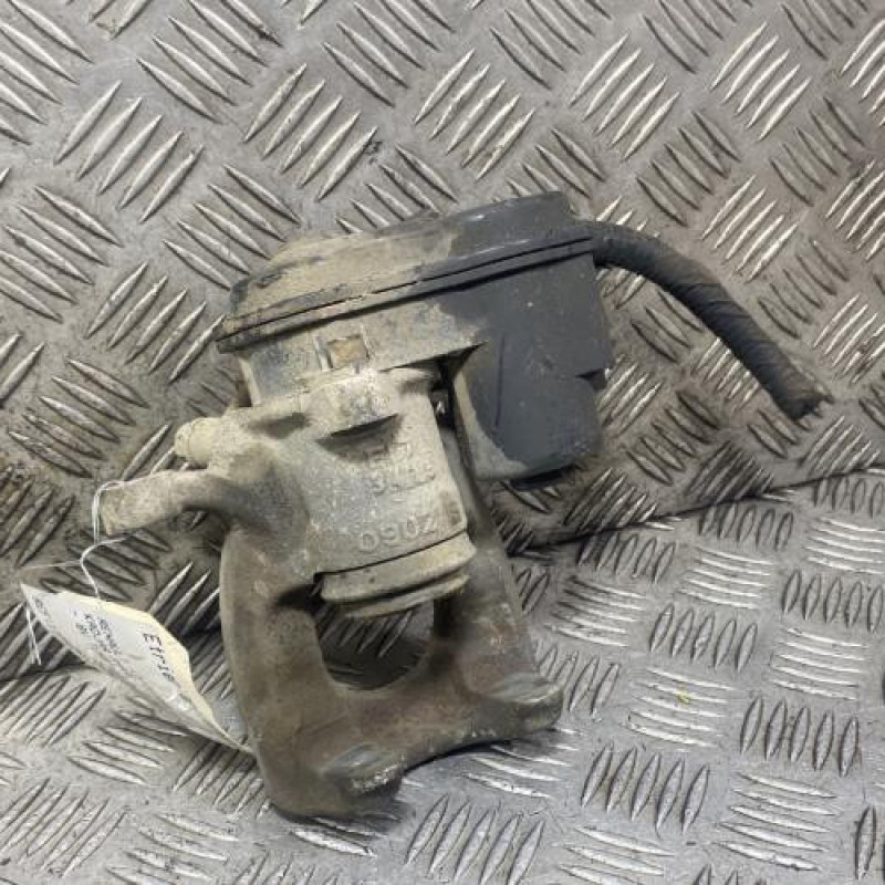 Etrier arriere gauche (freinage) RENAULT KADJAR Photo n°3