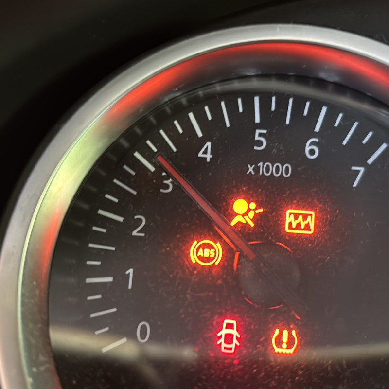 DACIA SANDERO 2 PHASE 2 0.9i - 12V TURBO TCE 90 Photo n°10