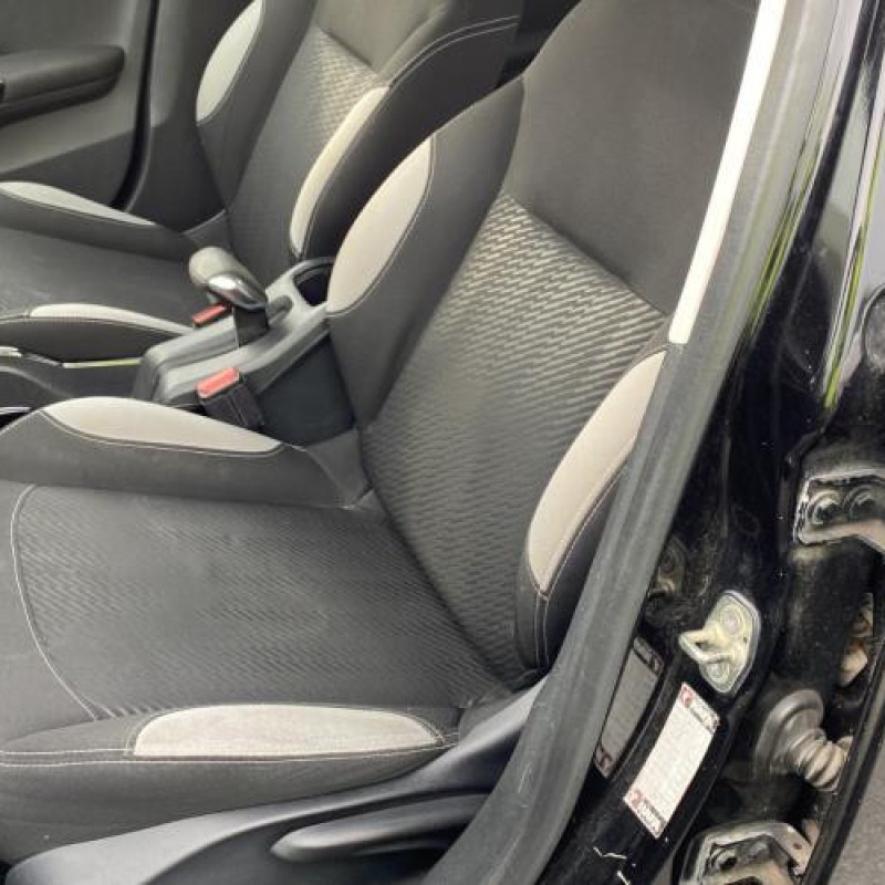 Attache ceinture arriere droit PEUGEOT 2008 1 Photo n°11