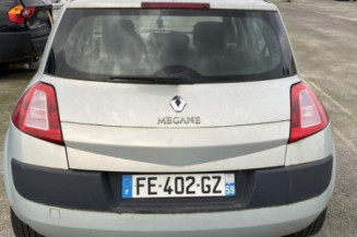 Pare boue avant gauche RENAULT MEGANE 2