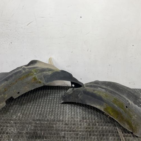 Pare boue avant gauche RENAULT MEGANE 4
