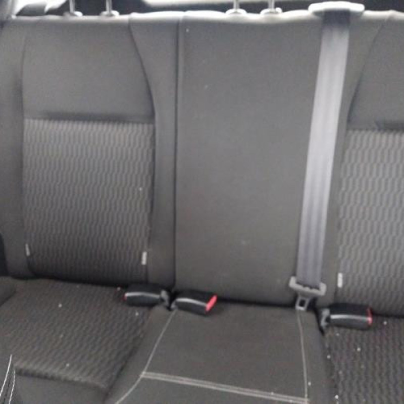 Attache ceinture arriere droit PEUGEOT 208 1 Photo n°7