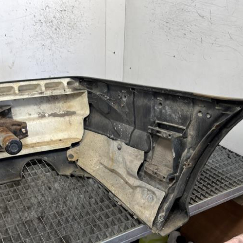 Pare choc arriere BMW SERIE 3 E36 Photo n°4