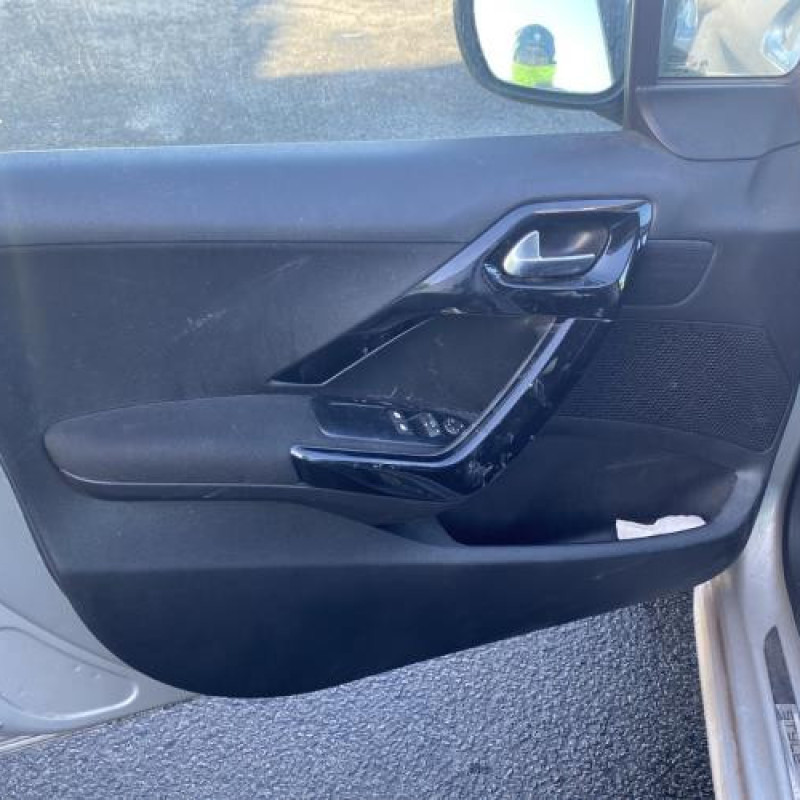 Ceinture avant droit PEUGEOT 208 1 Photo n°9