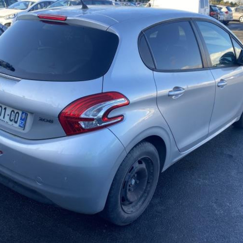 Compresseur clim PEUGEOT 208 1 Photo n°3