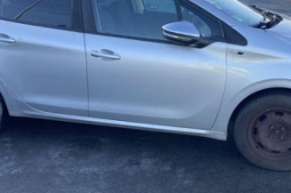 Compresseur clim PEUGEOT 208 1