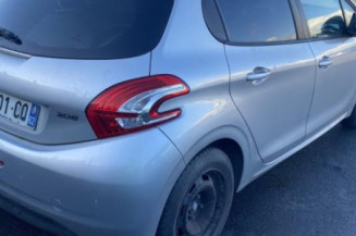 Pivot de moyeu avant droit PEUGEOT 208 1