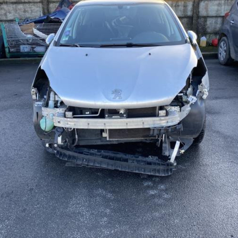 Pivot de moyeu avant droit PEUGEOT 208 1 Photo n°8