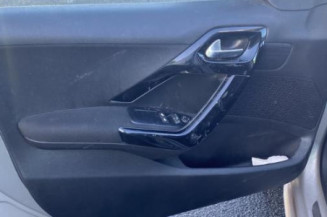 Pivot de moyeu avant droit PEUGEOT 208 1