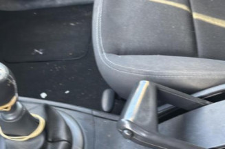 Pare boue avant gauche RENAULT MEGANE 2