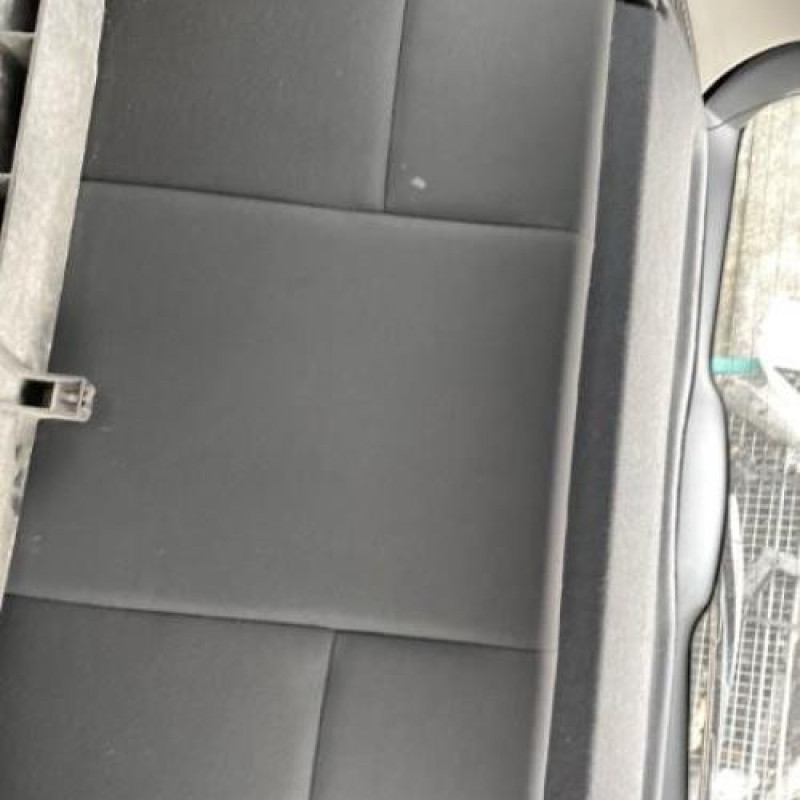 Plage arriere RENAULT CLIO 3 Photo n°16