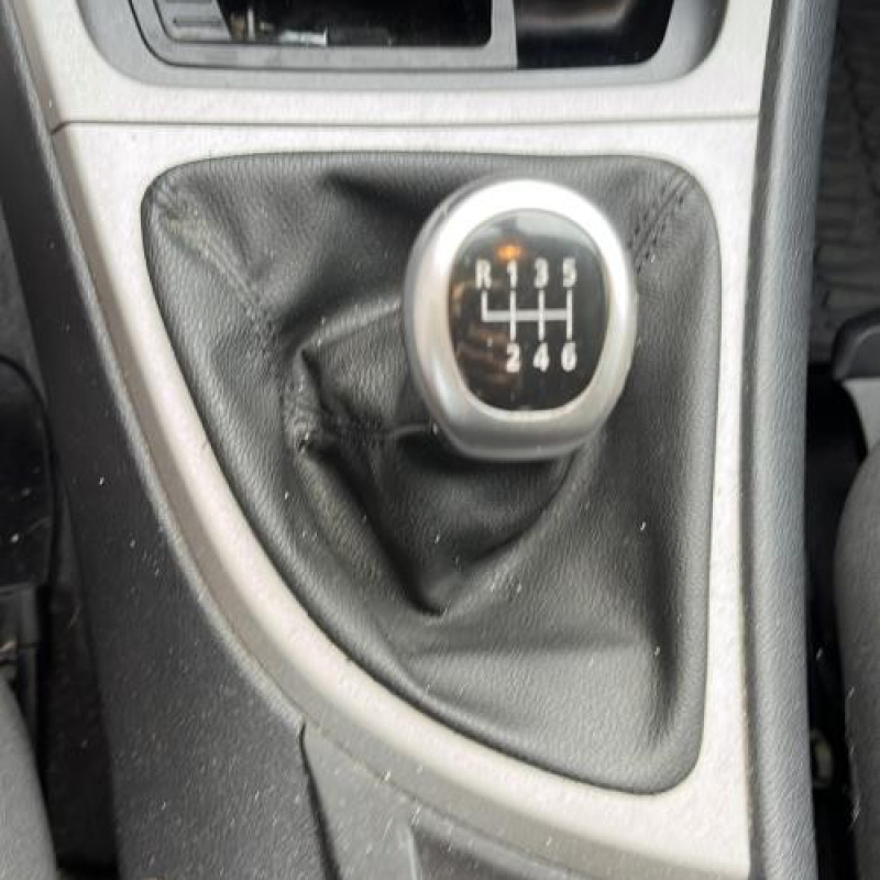 Debitmetre BMW SERIE 1 E87 Photo n°3