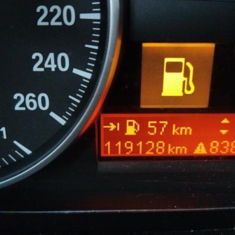 Pare choc arriere BMW SERIE 3 E90 Photo n°13