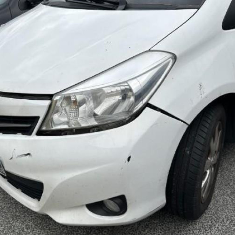 Plage arriere TOYOTA YARIS 3 Photo n°16