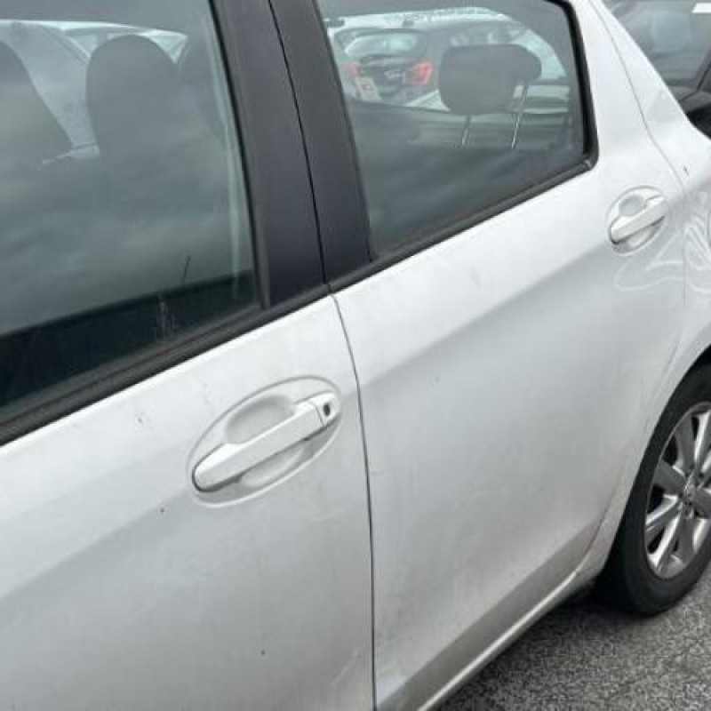 Plage arriere TOYOTA YARIS 3 Photo n°18