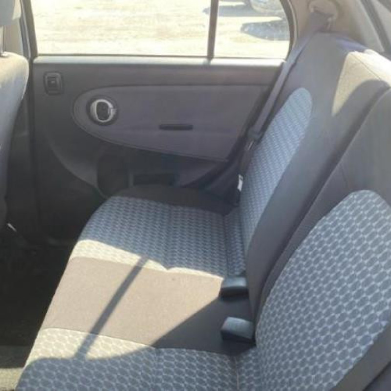 Plage arriere DAIHATSU TREVIS Photo n°6