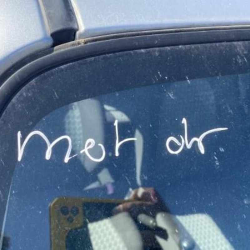 Plage arriere DAIHATSU TREVIS Photo n°8