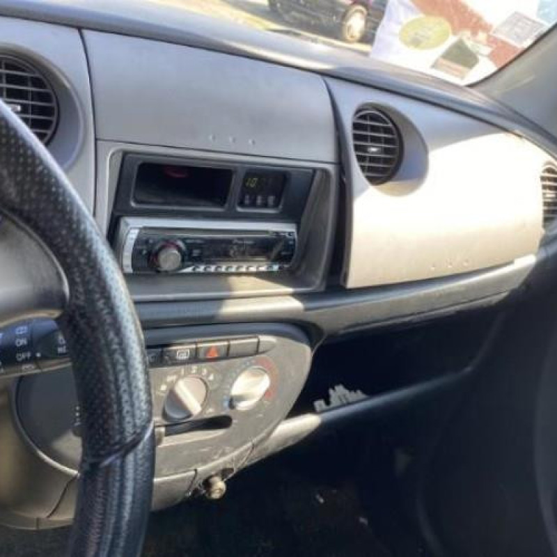 Plage arriere DAIHATSU TREVIS Photo n°10