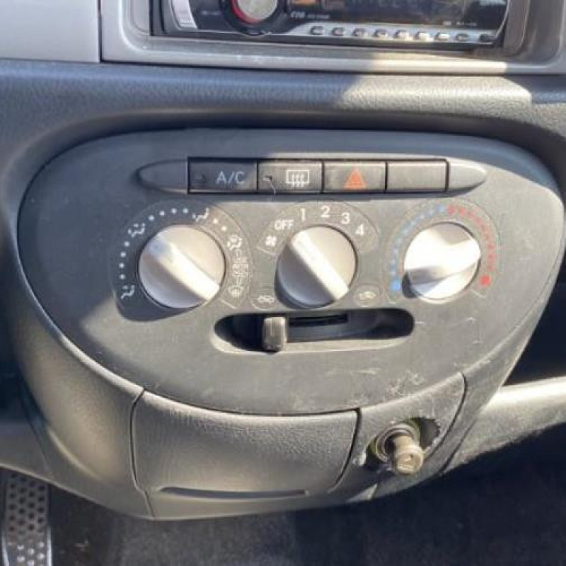 Plage arriere DAIHATSU TREVIS Photo n°11