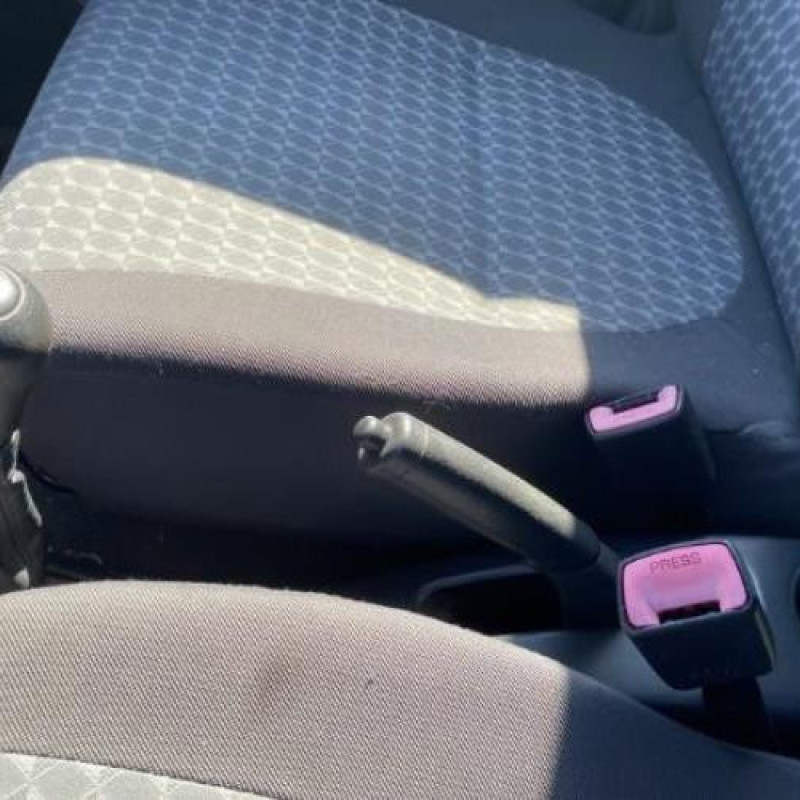 Plage arriere DAIHATSU TREVIS Photo n°12