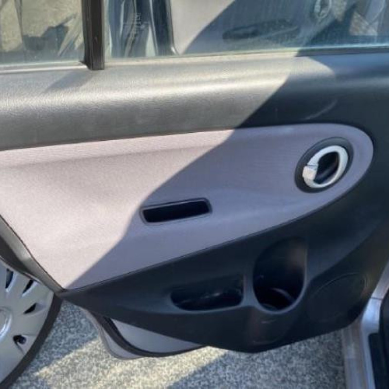 Plage arriere DAIHATSU TREVIS Photo n°15